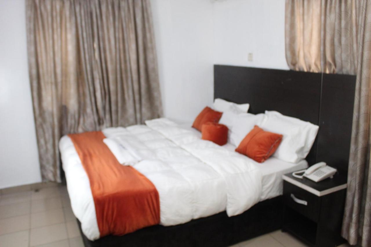 לגוס Blue Moon Hotels Victoria Island מראה חיצוני תמונה