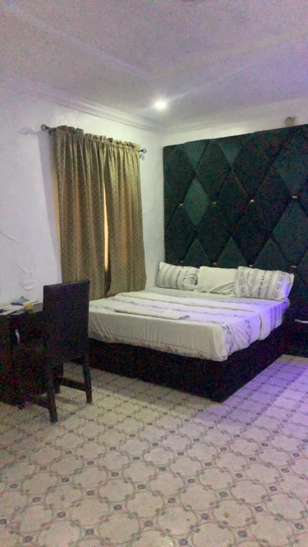 לגוס Blue Moon Hotels Victoria Island מראה חיצוני תמונה